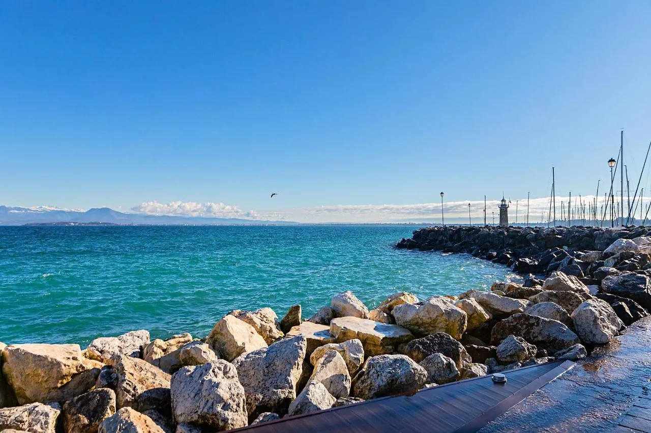 Apartment C'Era Una Volta In Centro By Wonderful Italy Desenzano del Garda